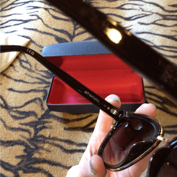 NEW ! Rae Quay Act natural DEEP MBER COCOA Quay Australia Sunglasses